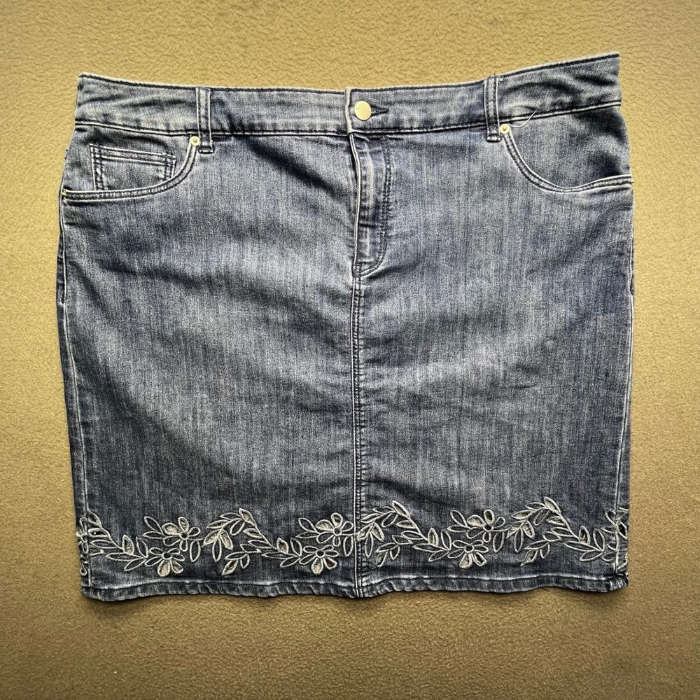 Westport Women Denim Skirt Cotton Blend 16 Floral Embroidered Boho Casual